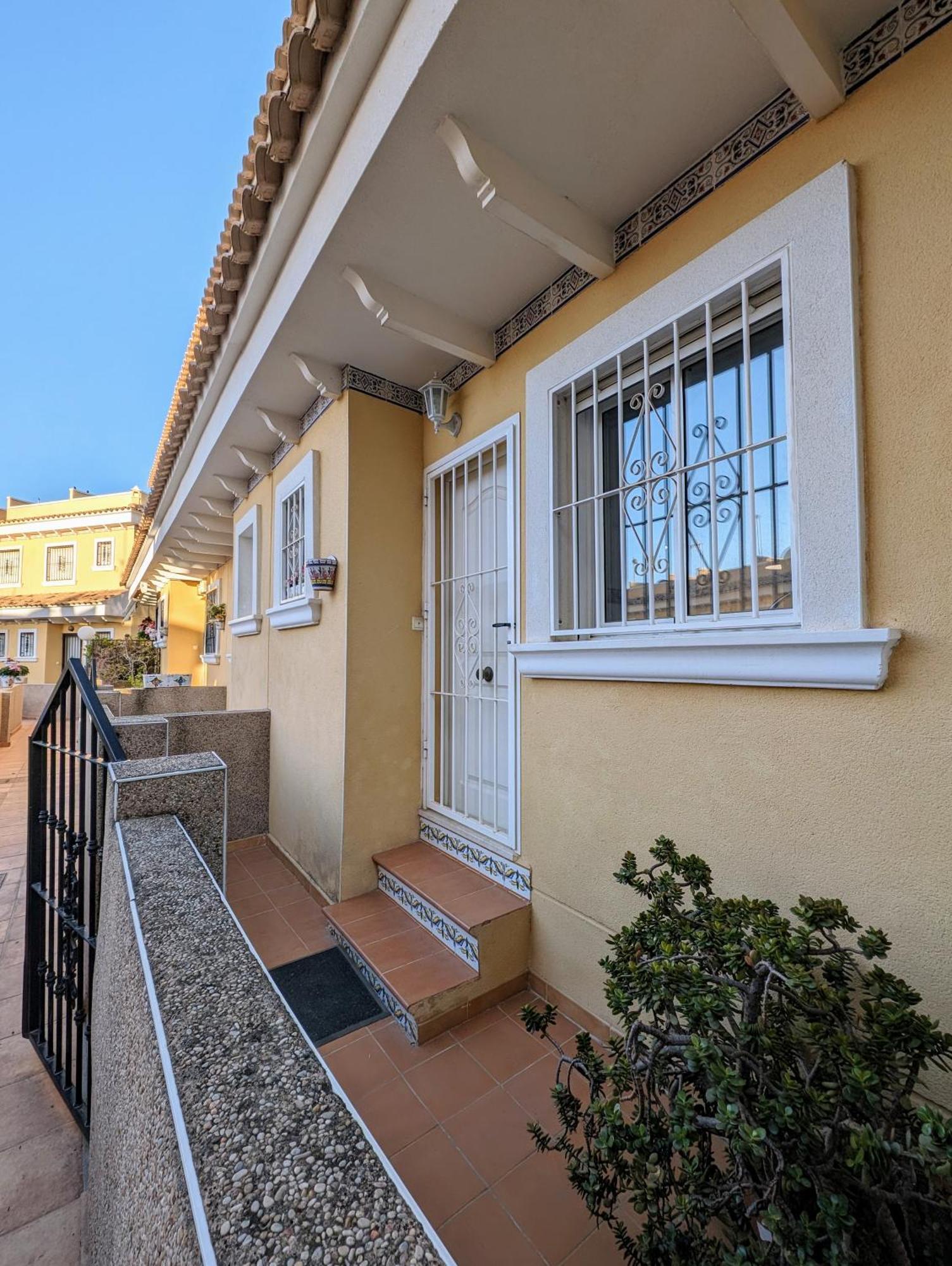 2 Bedroom Algorfa Townhouse With Pool Castillo de Montemar Exterior photo