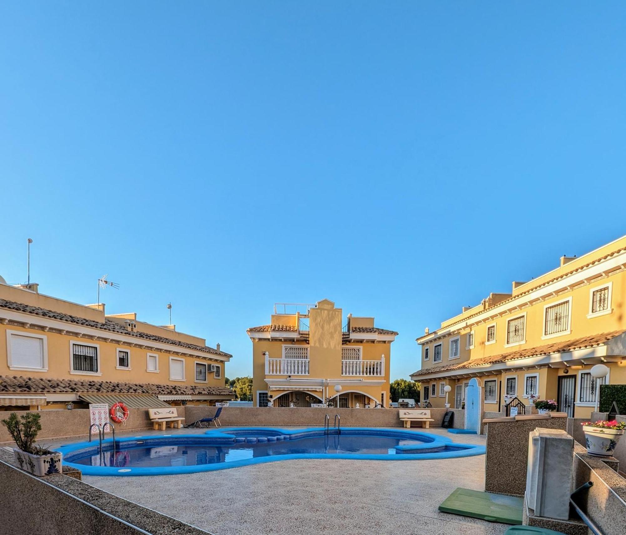 2 Bedroom Algorfa Townhouse With Pool Castillo de Montemar Exterior photo